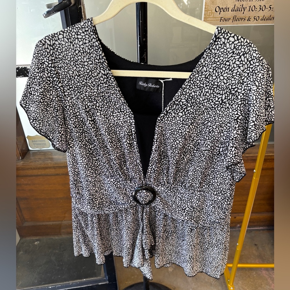 Y2K Black and White Women's Blouse and Skirt Set